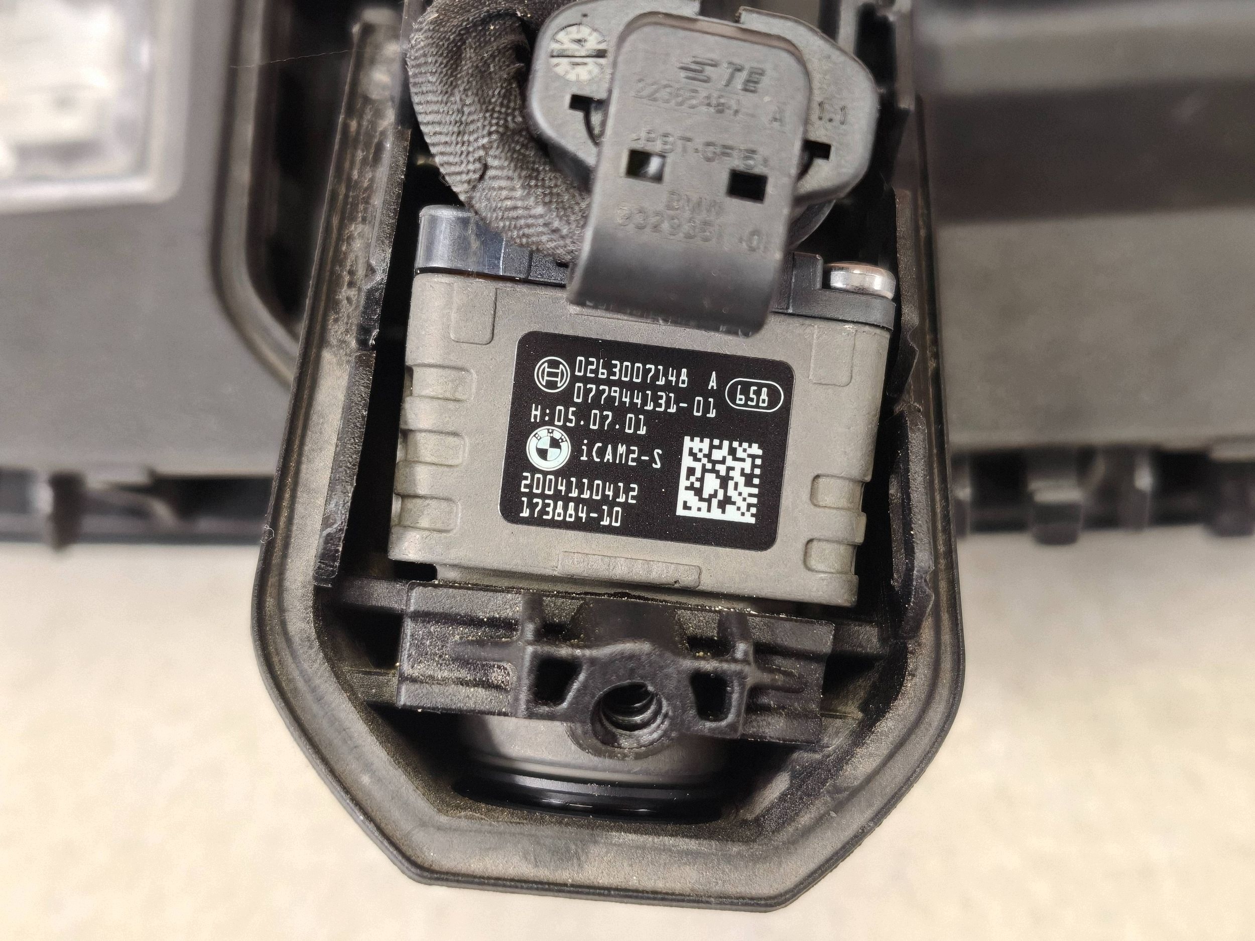 OEM 7357105 bakluckekamera för BMW 7 G12 image 10