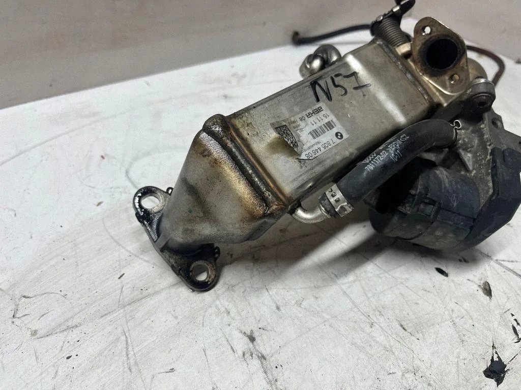 BMW E90 F01 F10 E70 EGR-jäähdytin 7805446