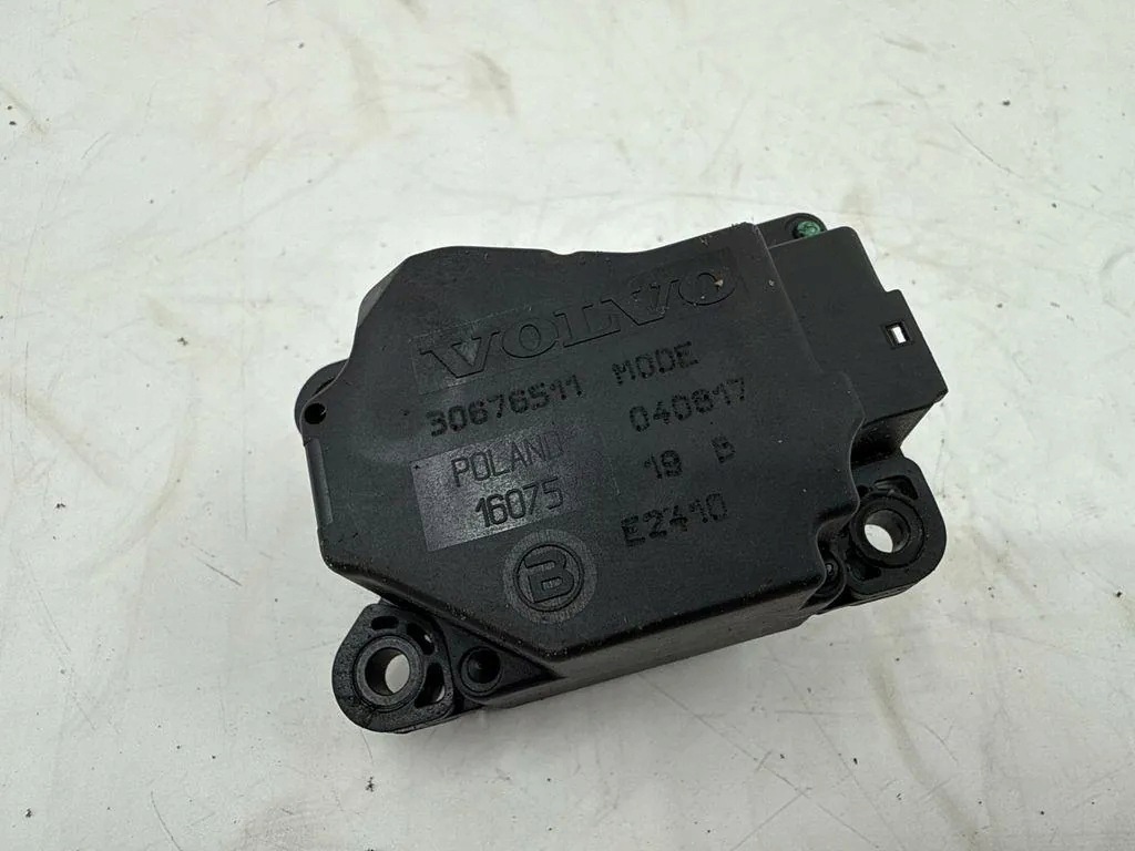 Motor de válvula Volvo OEM 30676511 para XC90 I 2004 image 2