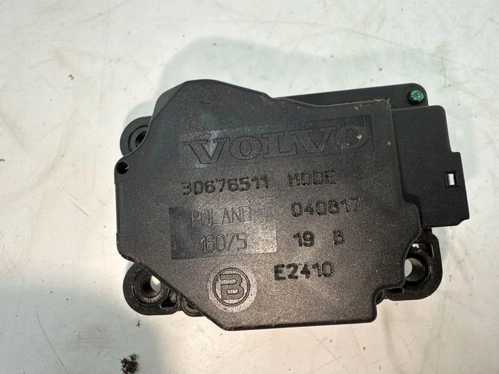 Motor de válvula Volvo OEM 30676511 para XC90 I 2004 image 5