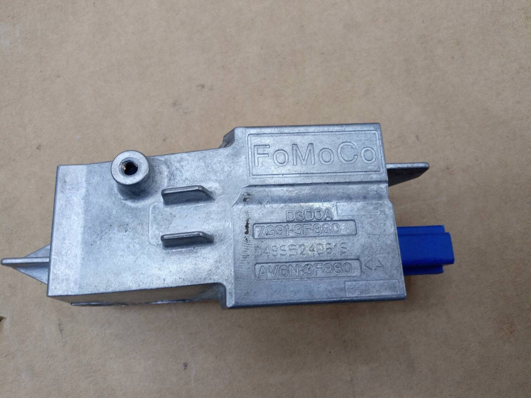 Ohjauslukitus OEM 7G91-3F880 Fordille image 3