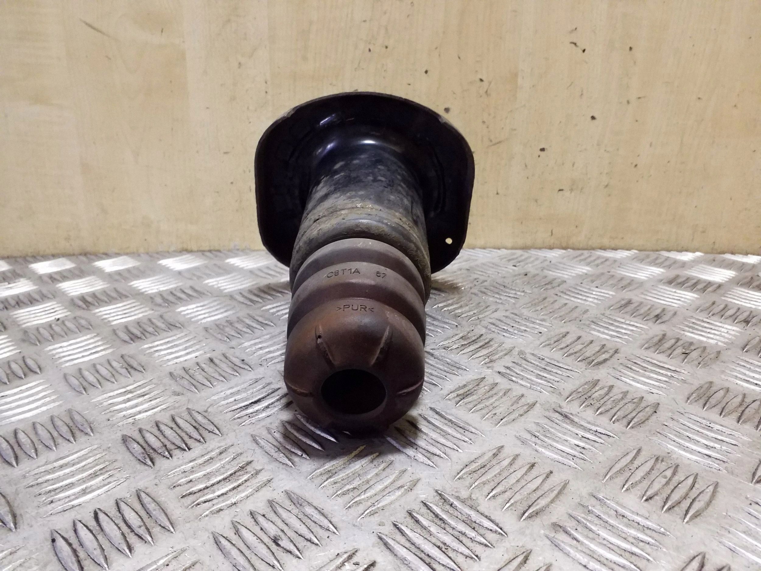 Volvo V70 2015 Heckstoßdämpfer OEM 6G915K570FAD image 3