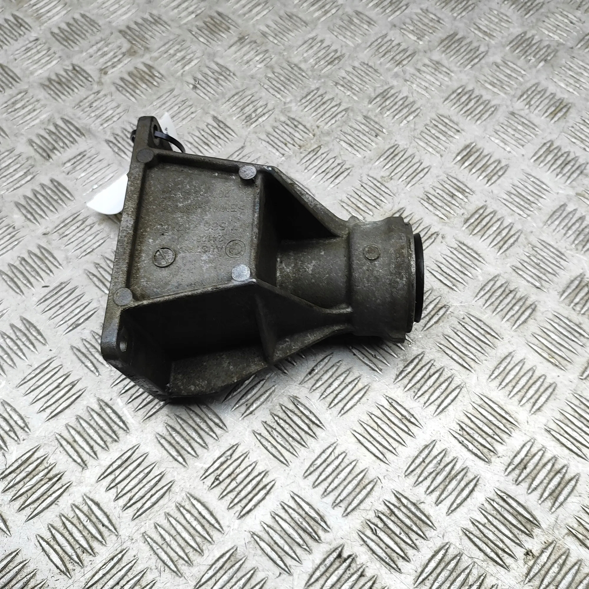 BMW X5 F15 Half Koppeling As 7568712 image 3