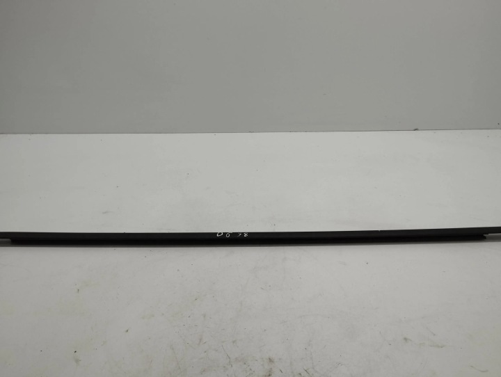Opel Zafira B Oikea puoli Lista Tiiviste takaoven ikkuna