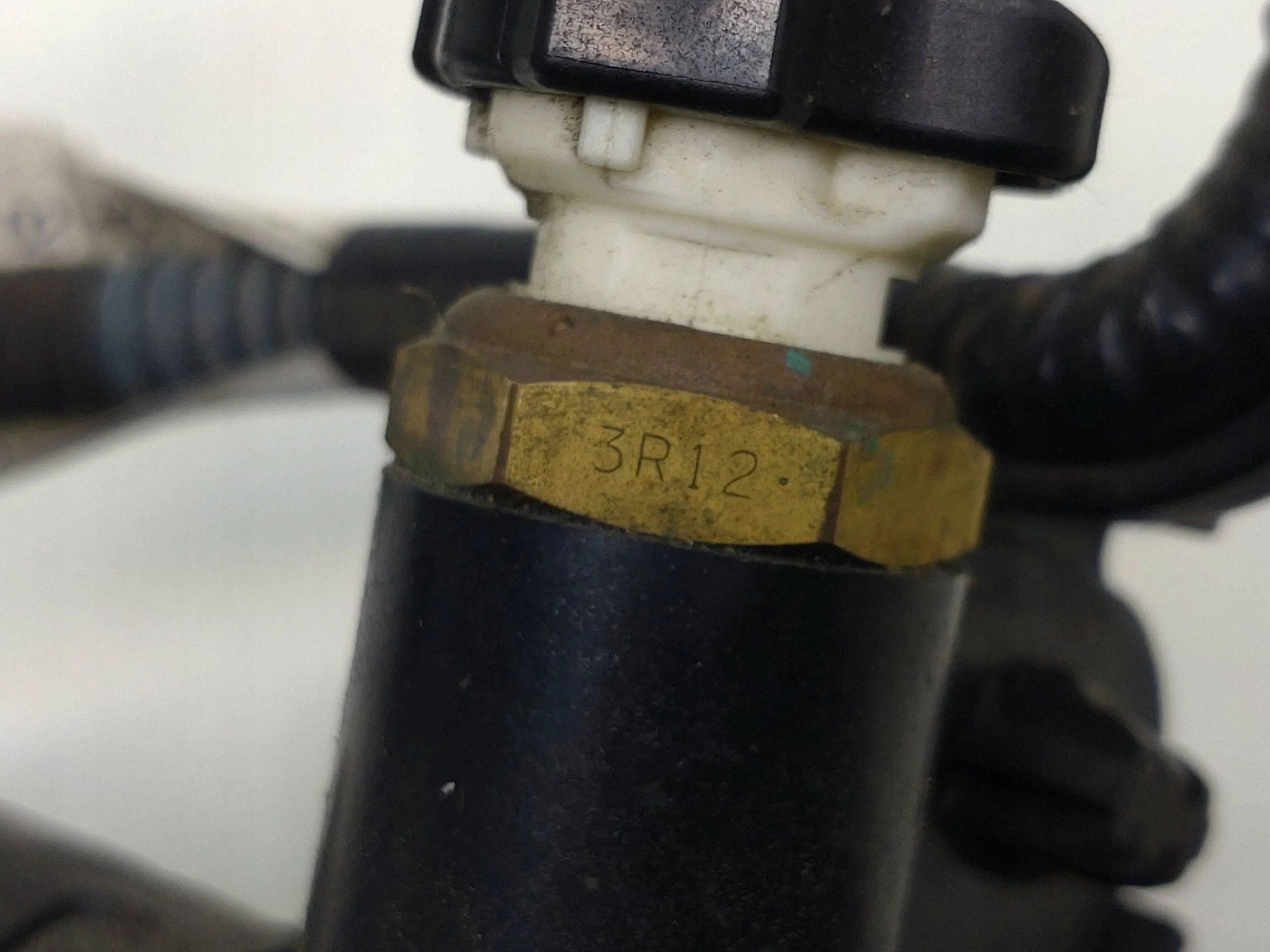 Sensor Temperatura Líquido Refrigerante OEM 8942947010 image 6