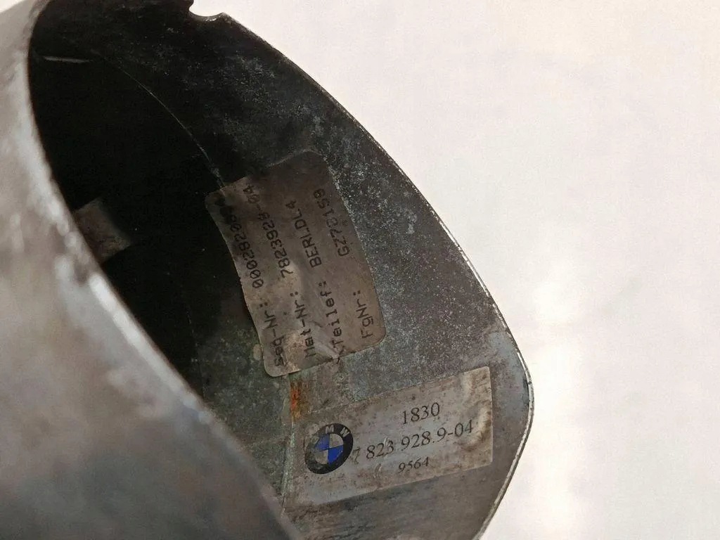 BMW OEM 7823928 Punta de Escape Trasera Cromada image 6
