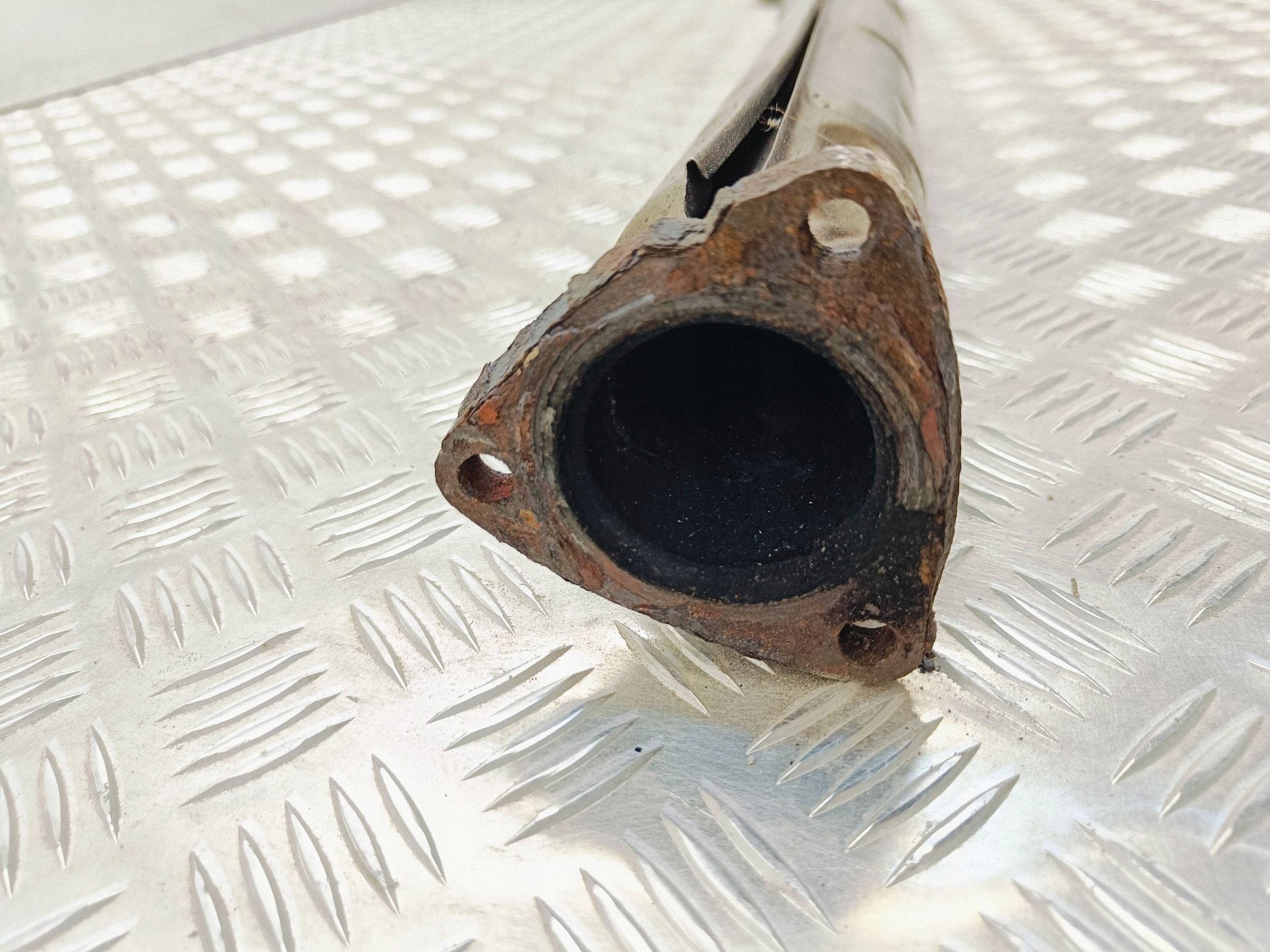 Abrazadera de escape Opel Zafira B OEM RPG31215 - Usado image 3