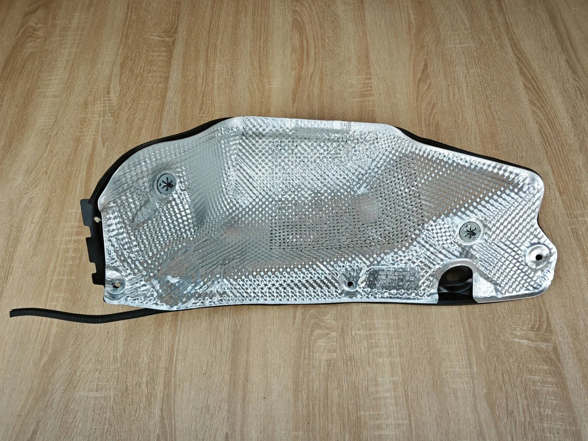 Originele warmteplaat schutbord Audi 4G0804165E