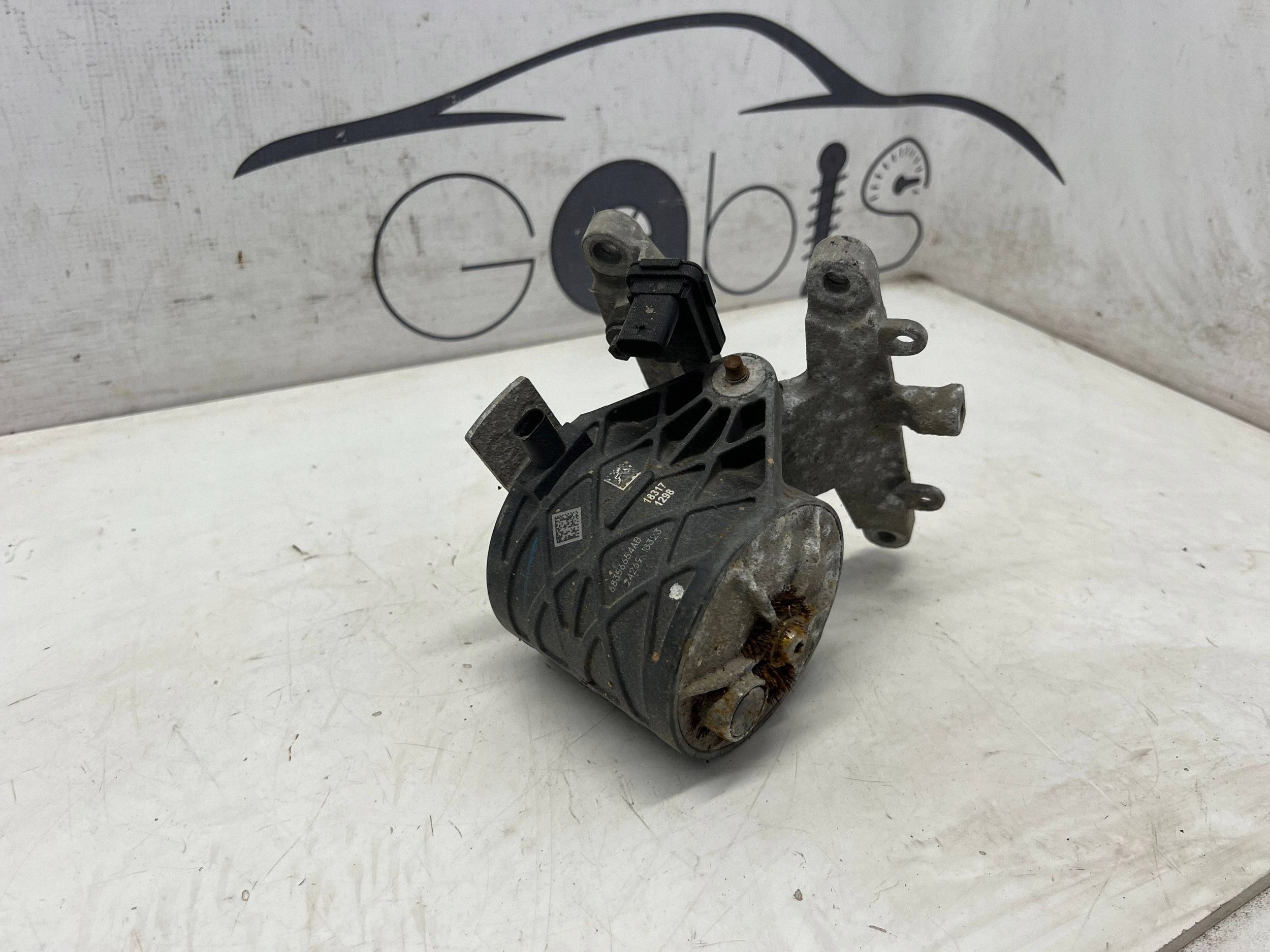 Dodge RAM 2019 Front Shock Bumper OEM 68356654AB