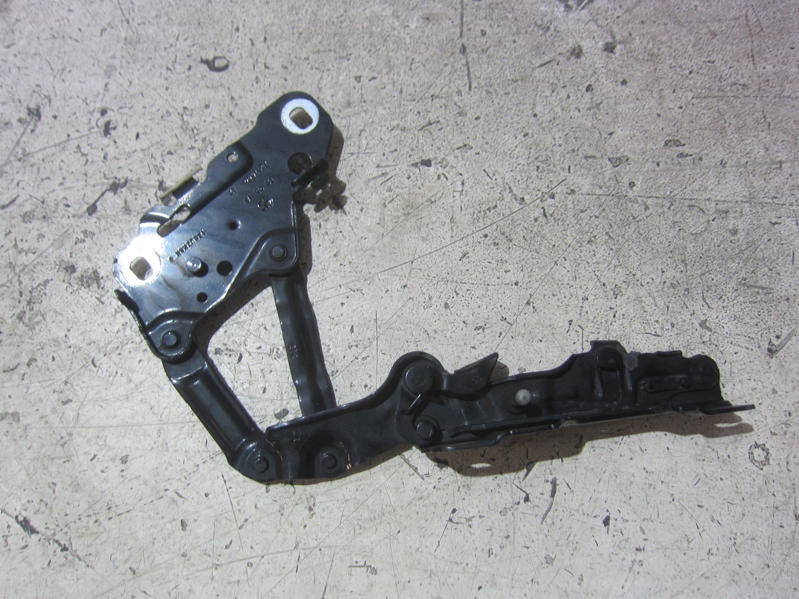 BMW X3 G01 Bisagra de Capó Derecha 41617475792 image 3