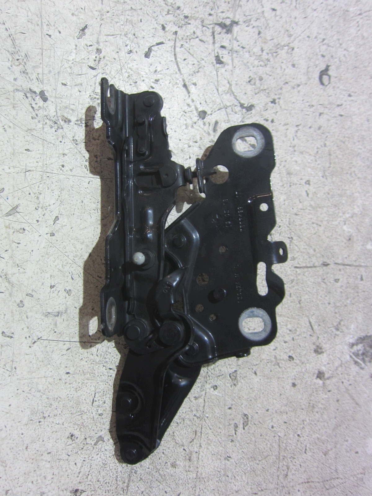 BMW X3 G01 Bisagra de Capó Derecha 41617475792 image 9