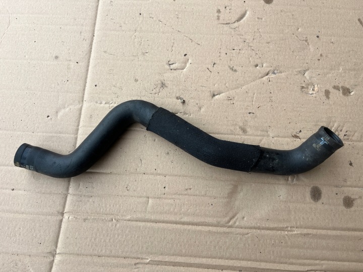 Slang waterkoeling Volvo S40 V50 04-07 2.4B 3M5H8286FG