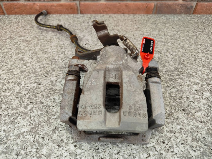 Takajarru puristin oikea MINI F57 F55 F56 259x10 6860558
