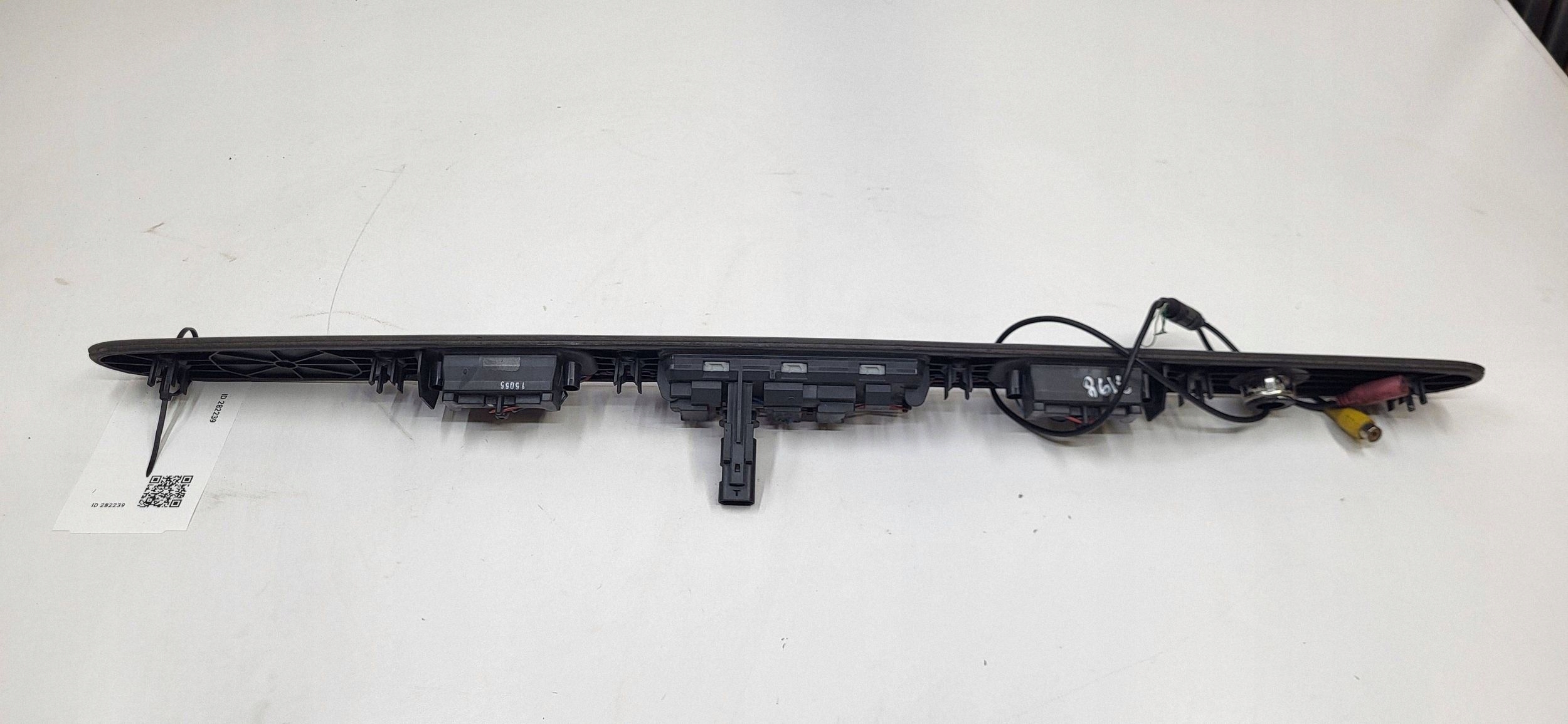 Volvo S60 II Elevador Maletero OEM 31391197 - Usado image 5