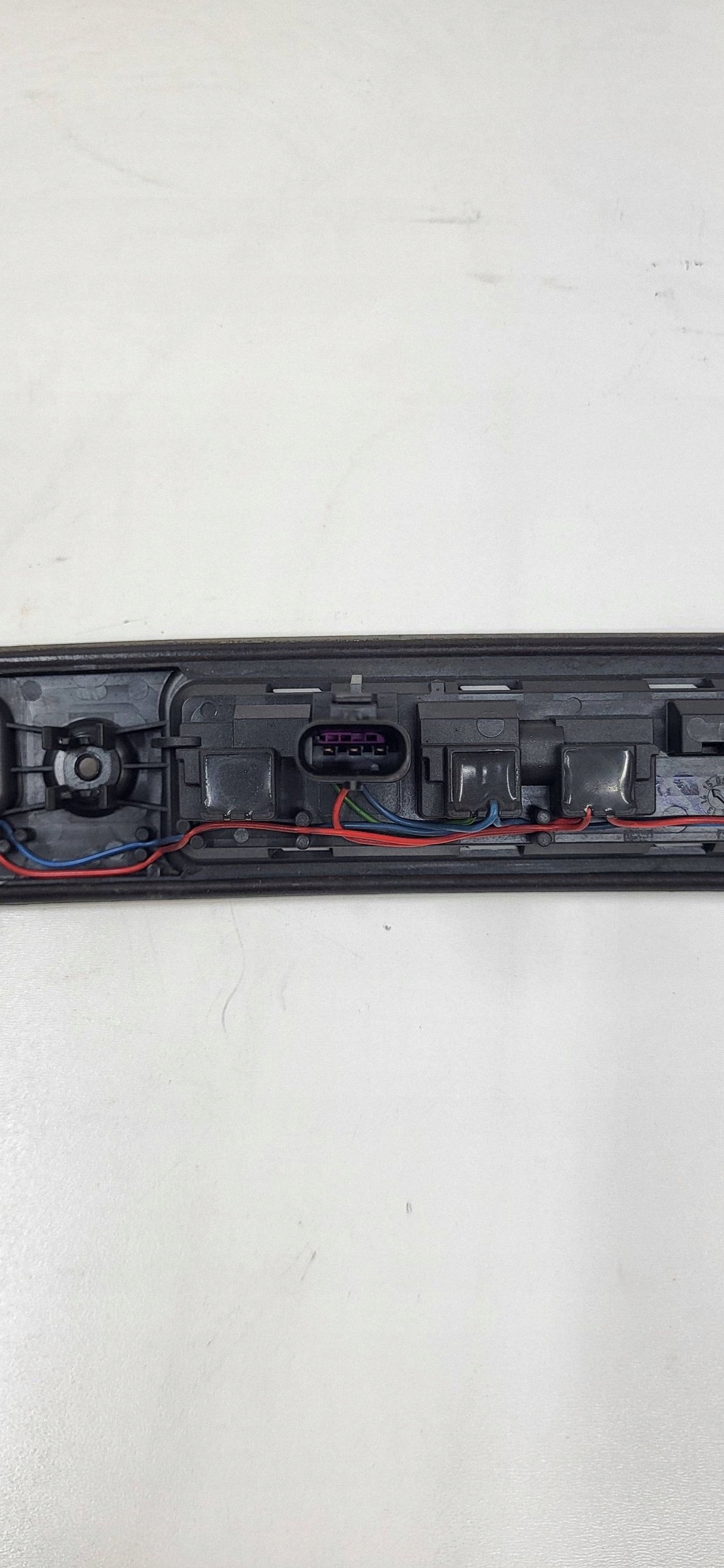 Volvo S60 II Elevador Maletero OEM 31391197 - Usado image 7