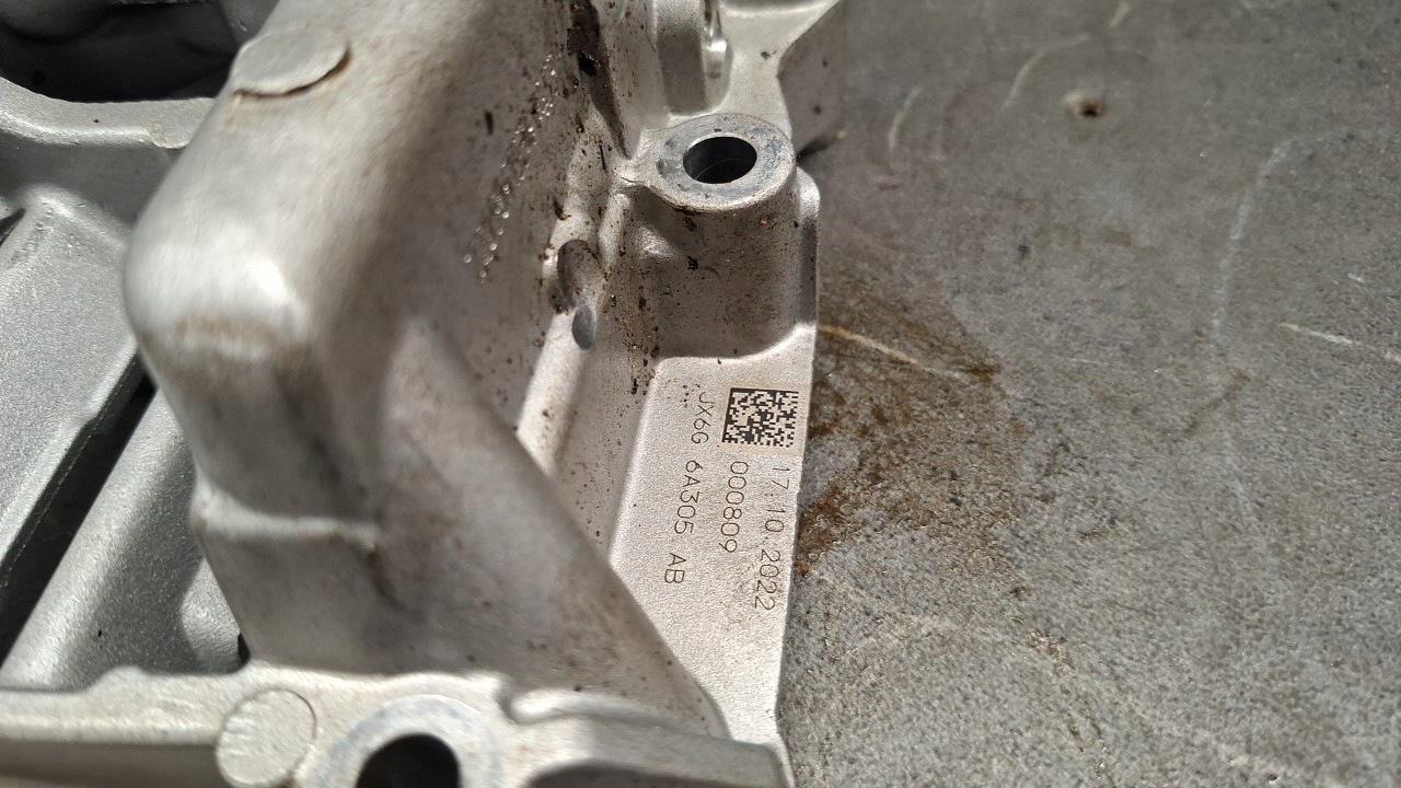 Oljepump Ford OE JX6G-6A305-AB - Begagnat skick image 4