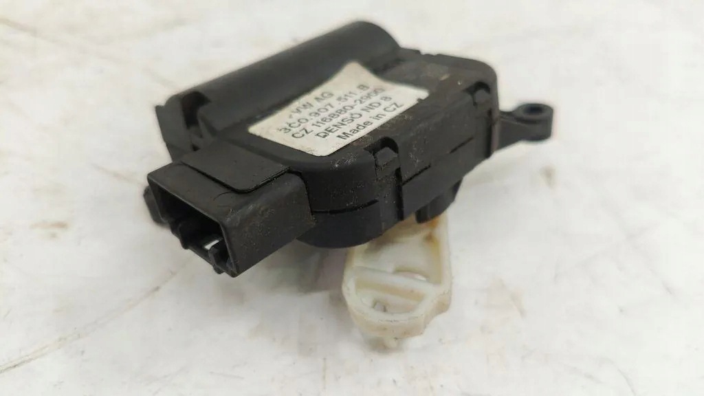 VW Klappenmotor OEM 3C0907511B für Passat B6 2.0L image 2