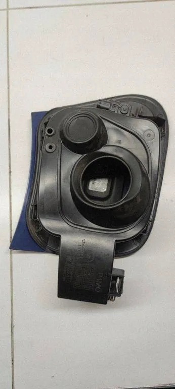 Polttoainesäiliön kansi OEM 13461777 Opel Crossland X