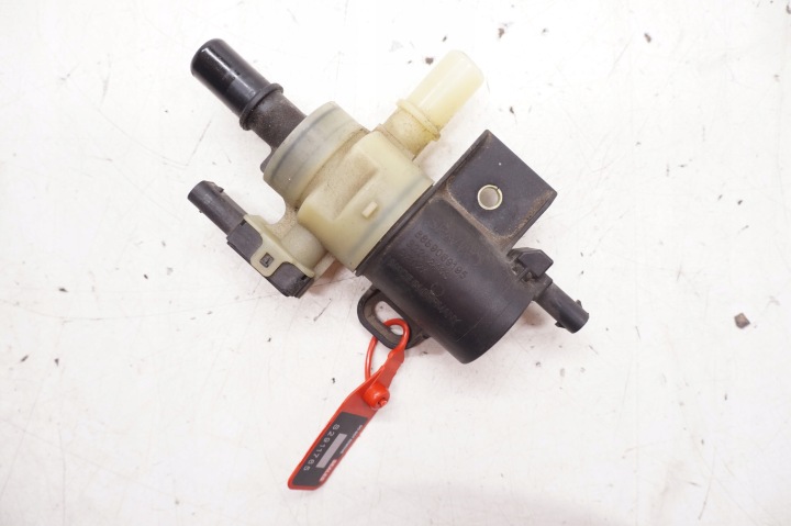 VOLVO XC60 II V60 II S60 III Fuel Valve Sensor 32242463