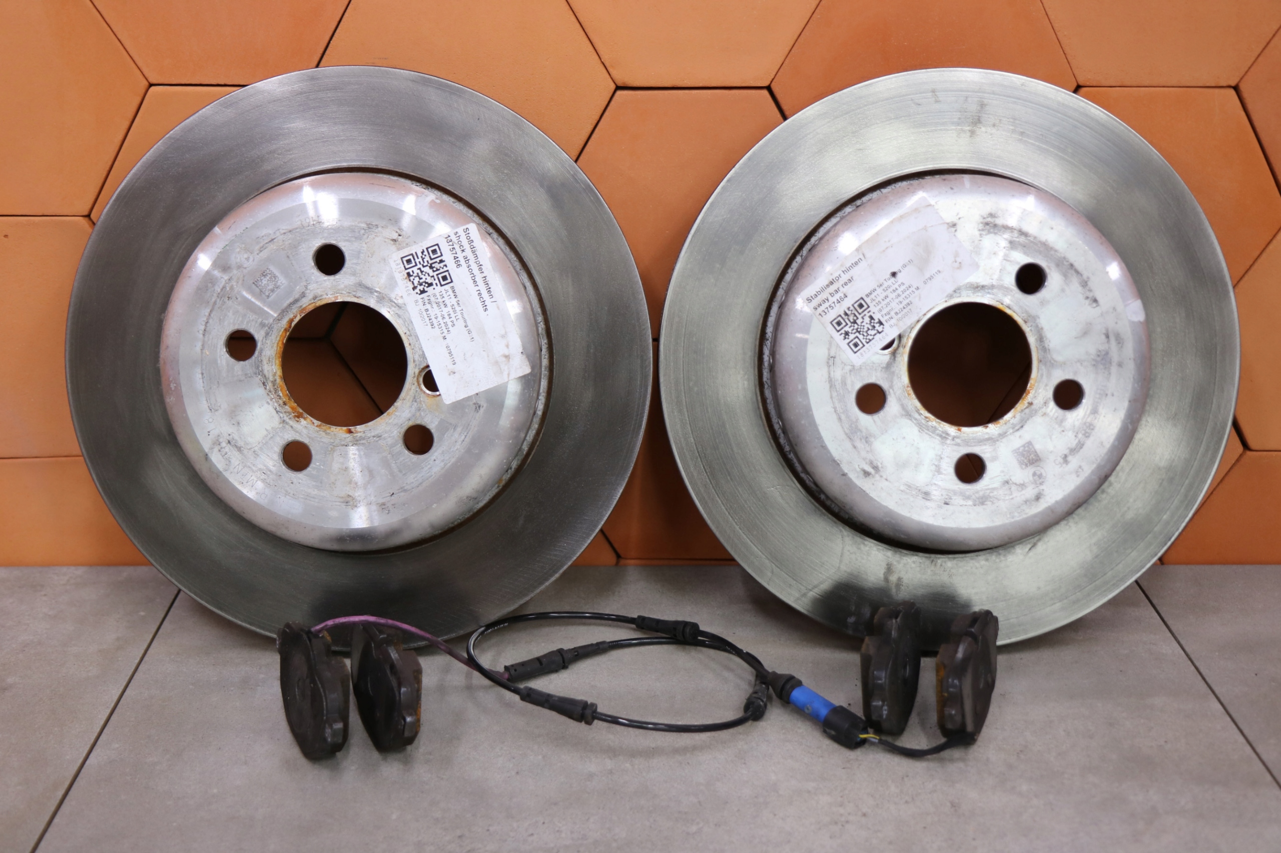 BMW G30 G31 X3 G01 X4 G02 X5 G05 TAKALEVYT JA PALAT TAKA 330X20 6882245 image 2