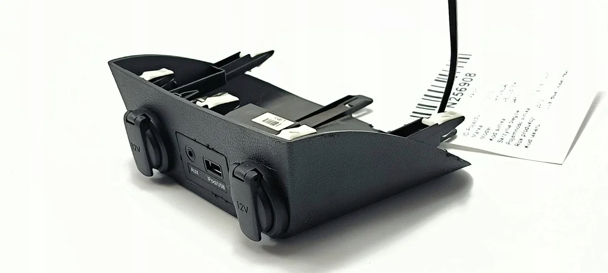 Aux/USB-pistoke Hyundai Veloster 84727-2V200 image 5