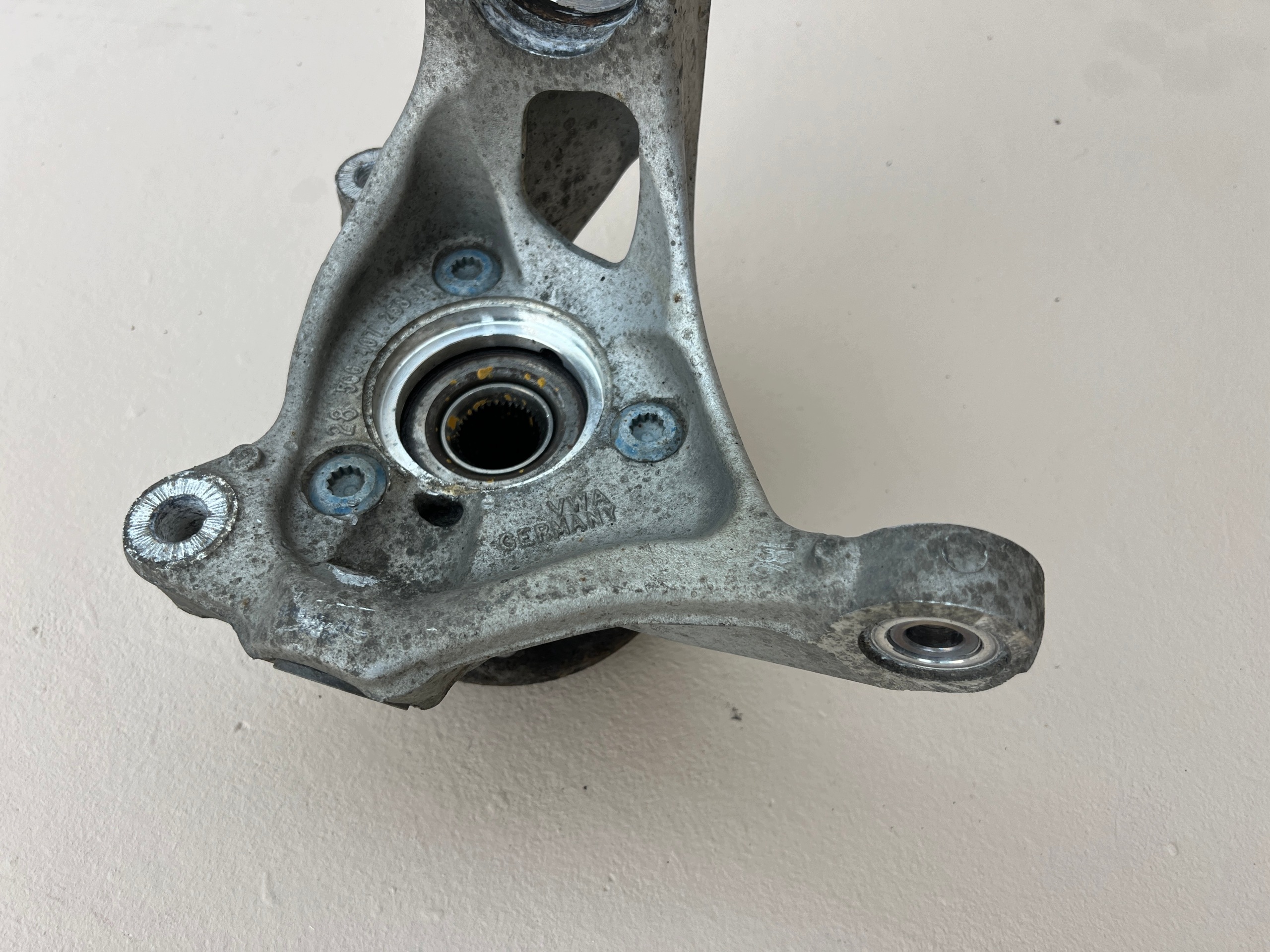 OEM 5Q0407258A Rolamento de Roda Dianteira Esquerda image 9
