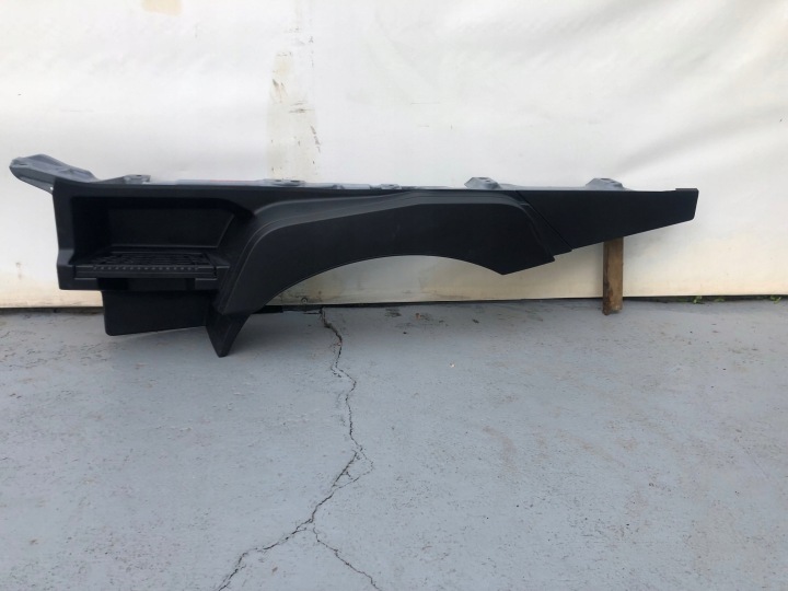 RENAULT GAMA T RANGE vasen askelma 82249132 82241120