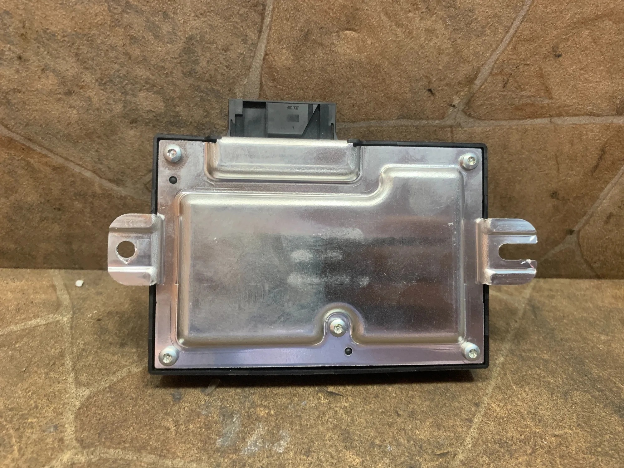 Contrôleur de suspension hydraulique BMW 7 2018 OEM 1543906