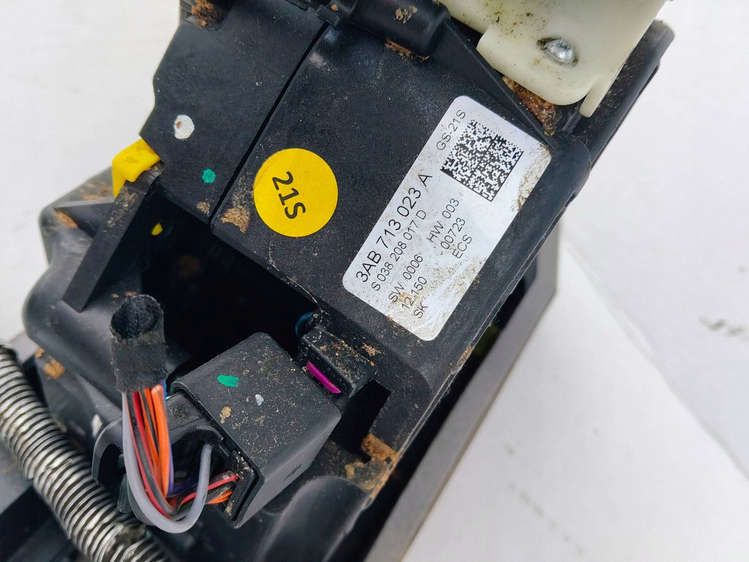 DSG-vaihteenvalitsimen nuppi OEM 3AB713023A VW Passat CC