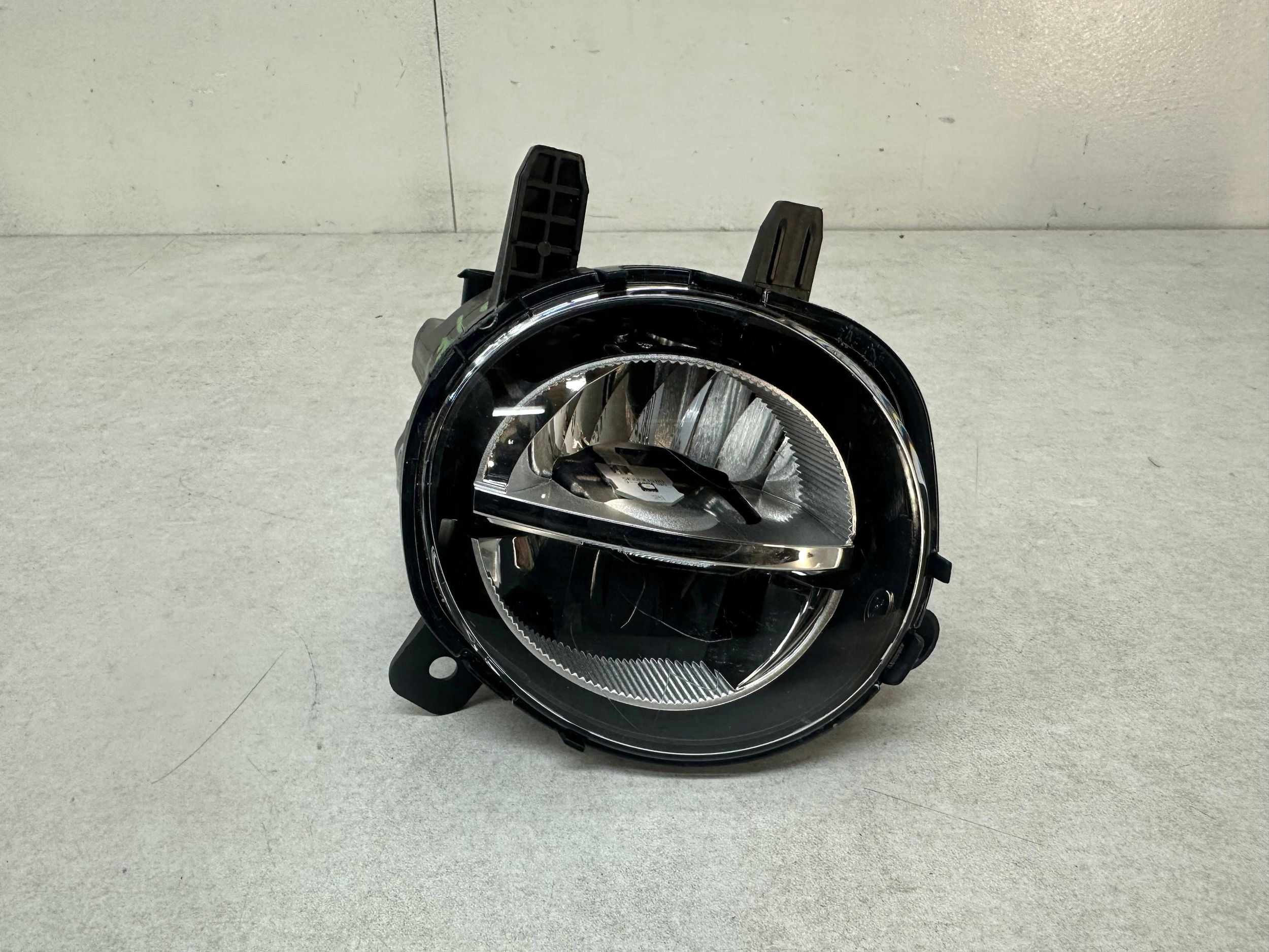 LED DRL Lampe links Stoßstange vorne BMW 1 F20 3 F30 4 F32 7315559 image 2