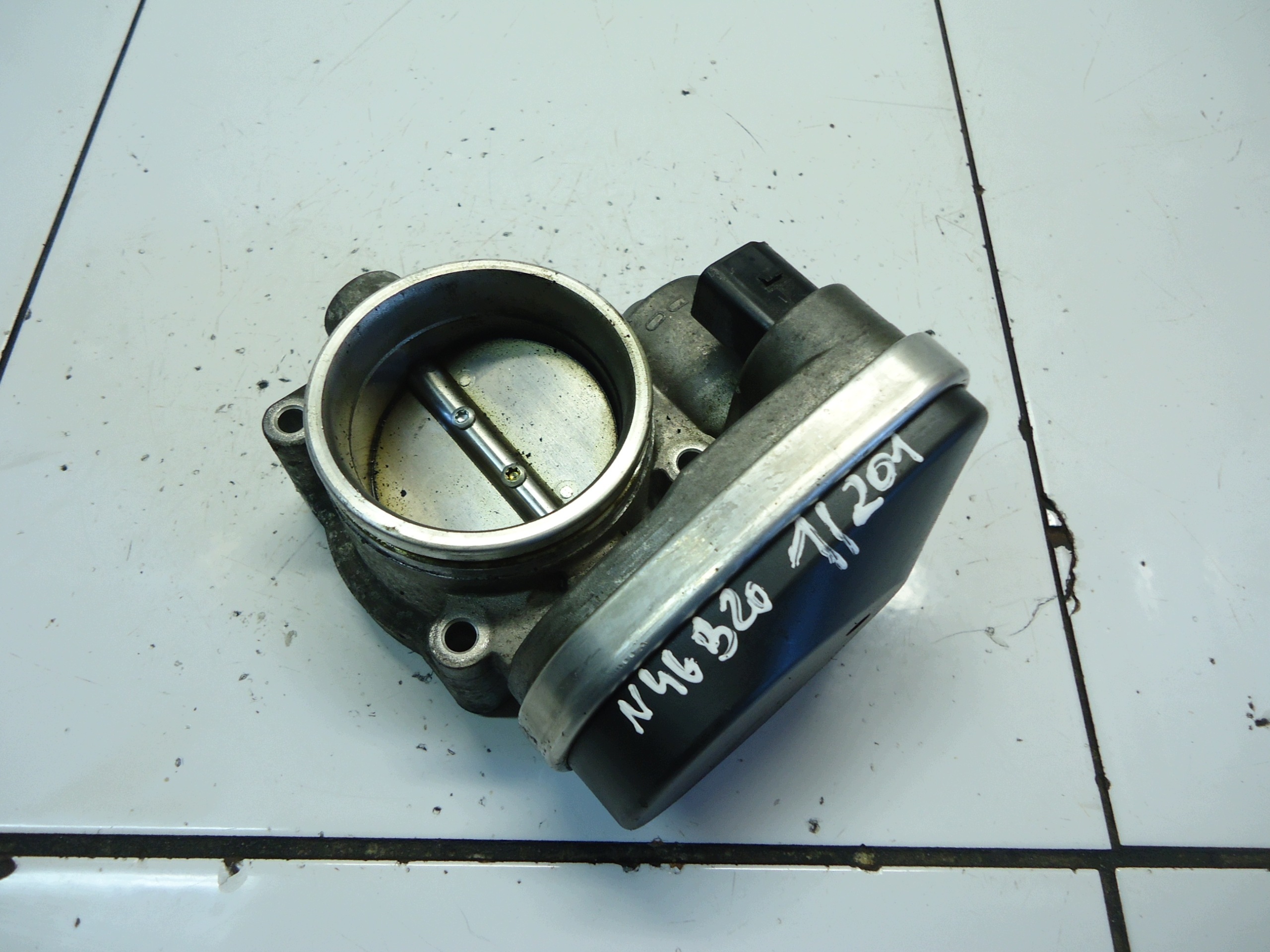 Cuerpo de aceleración BMW 1 118I E87 2.0 image 2