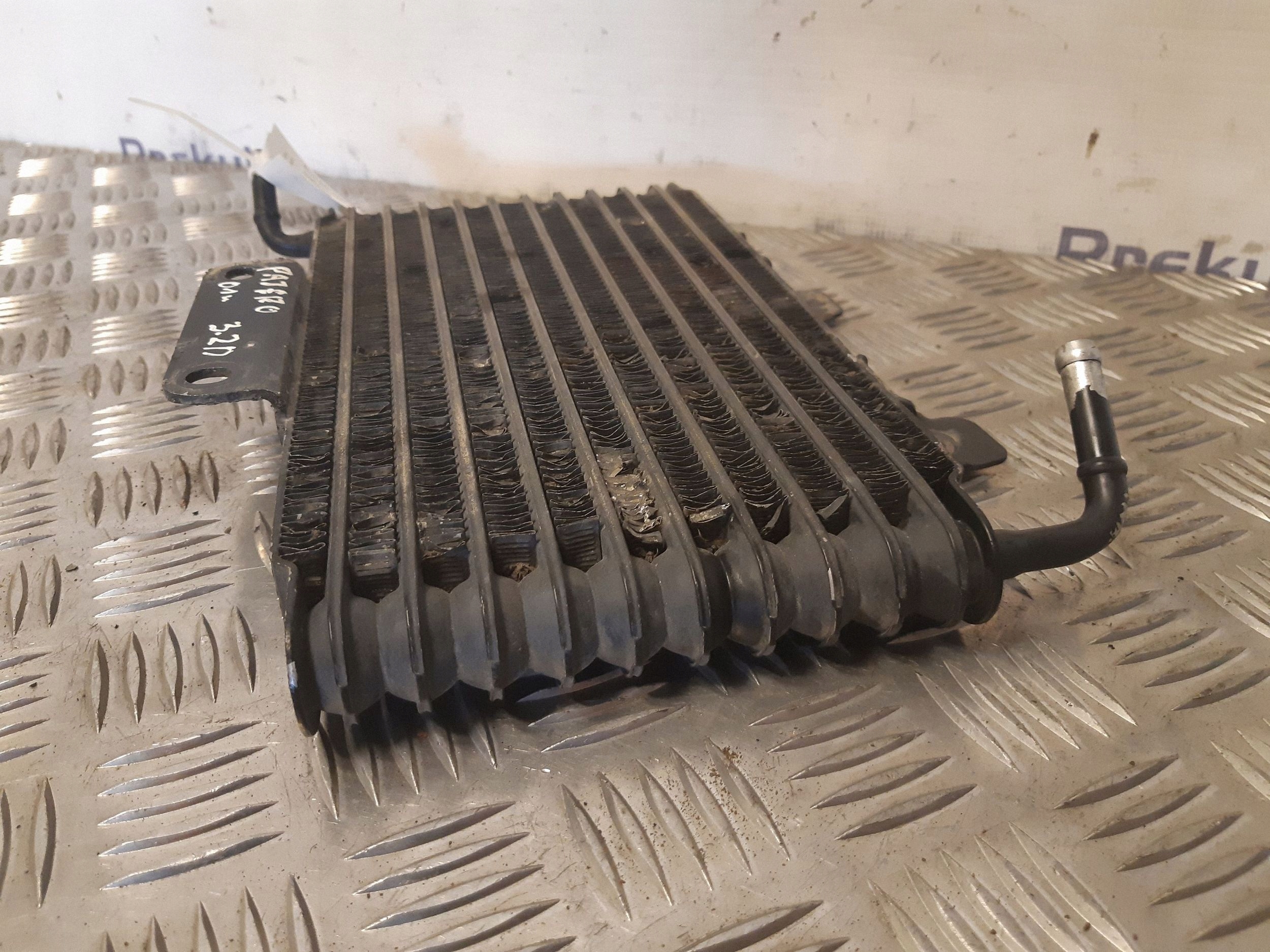 Arrefecedor de óleo Mitsubishi Pajero III OEM MR453638 image 3