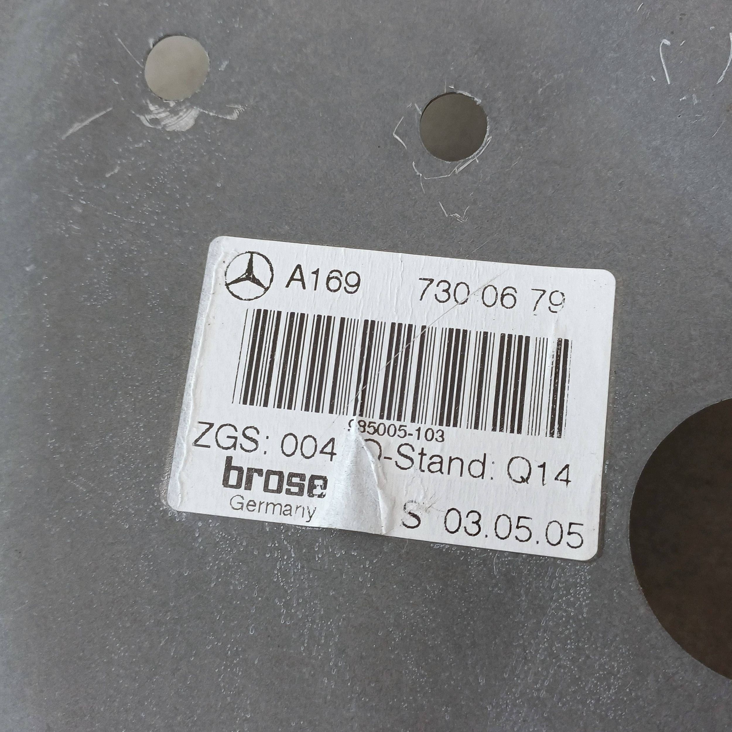 OEM A1697300679 Régulateur de vitre droite arrière image 4