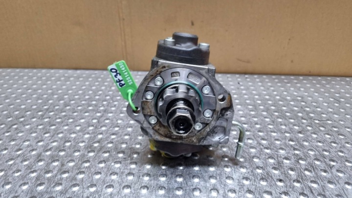 Ruiskutuspumppu 6C1Q9B395BD FORD TRANSIT MK6 MK7 2.4 TDCI