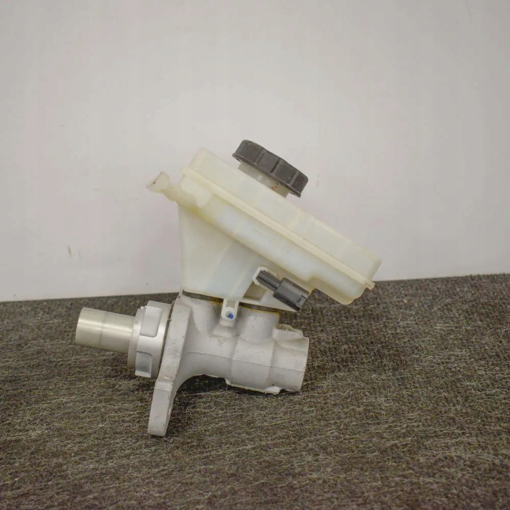 BMW Jarru sylinteri OEM 6794473 X3 F25 2.0L Diesel image 2