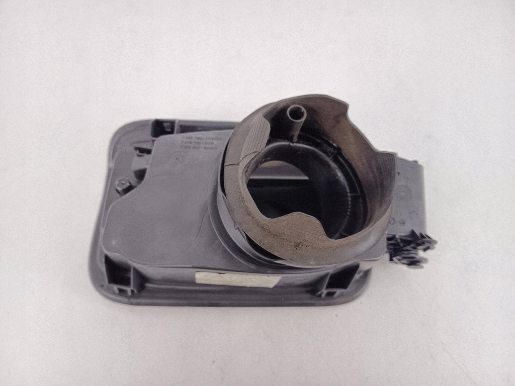 BMW Polttoainesäiliön kansi OEM 7218336 5-sarja F10 image 4