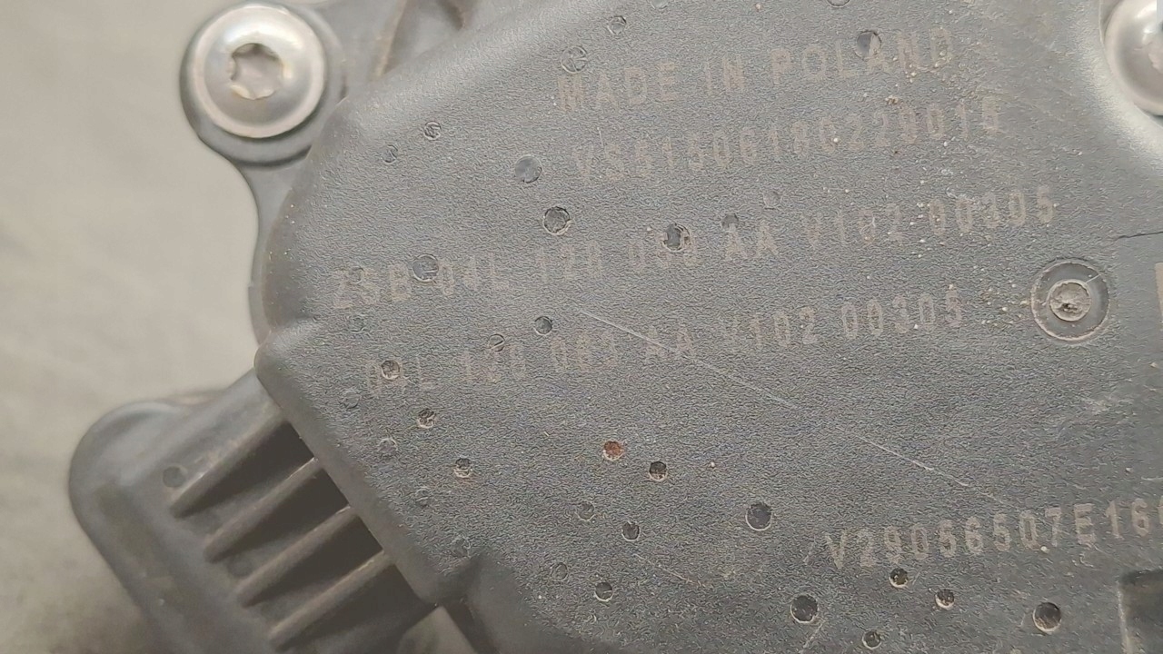 Válvula Borboleta VW Passat B8 2.0 TDI 04L128059AA image 8