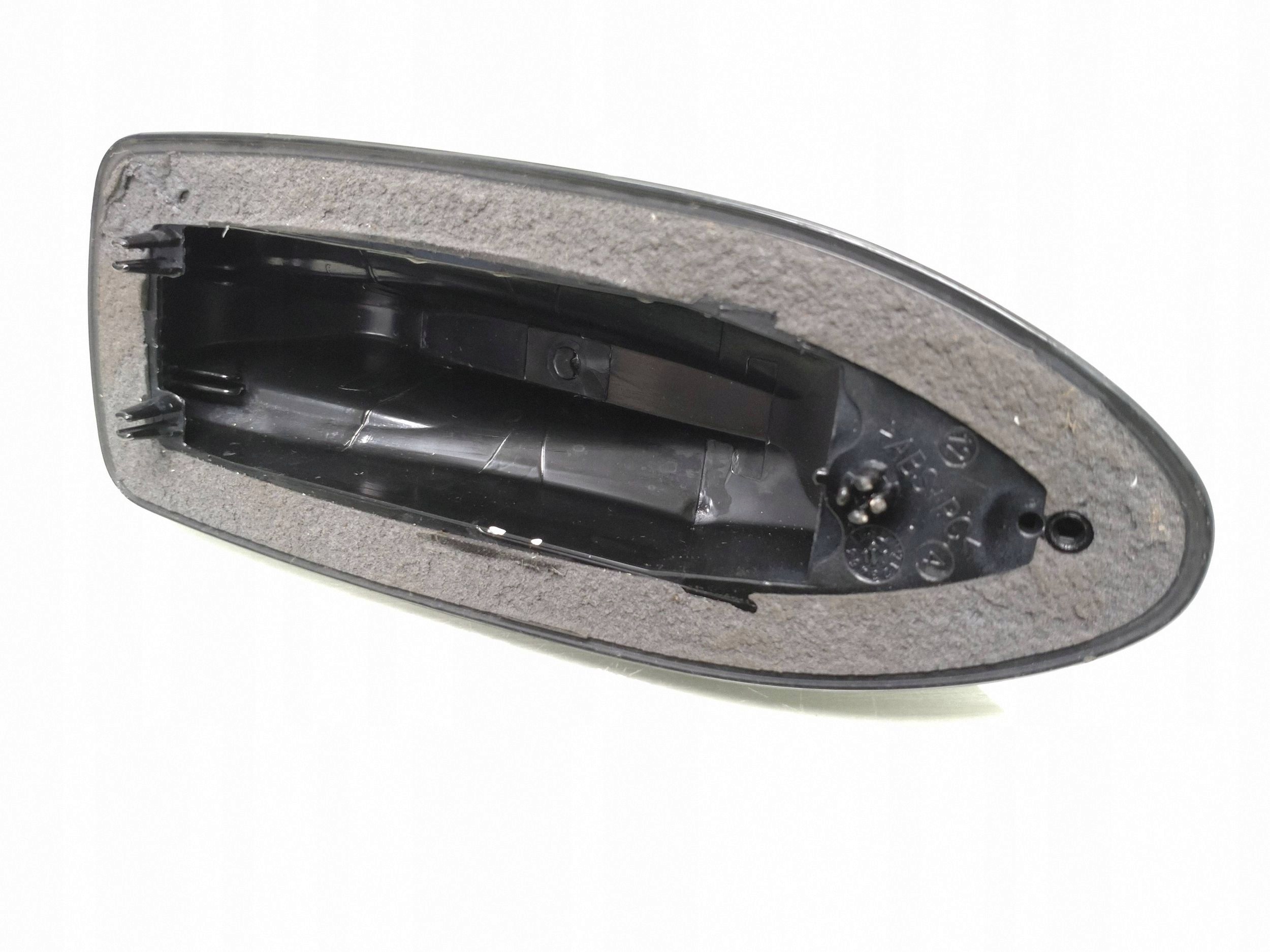 Volvo V70 2015 Dakantennekap OEM 39830394 image 4