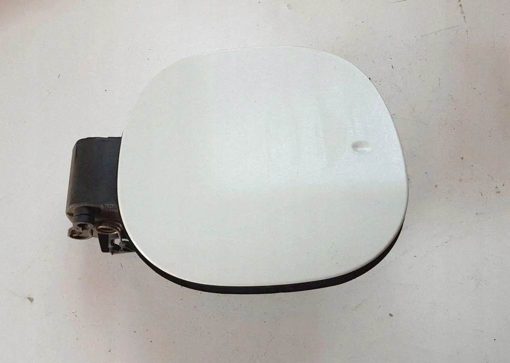 Bränsletanklock OEM C982 för Maserati Ghibli M157 image 2