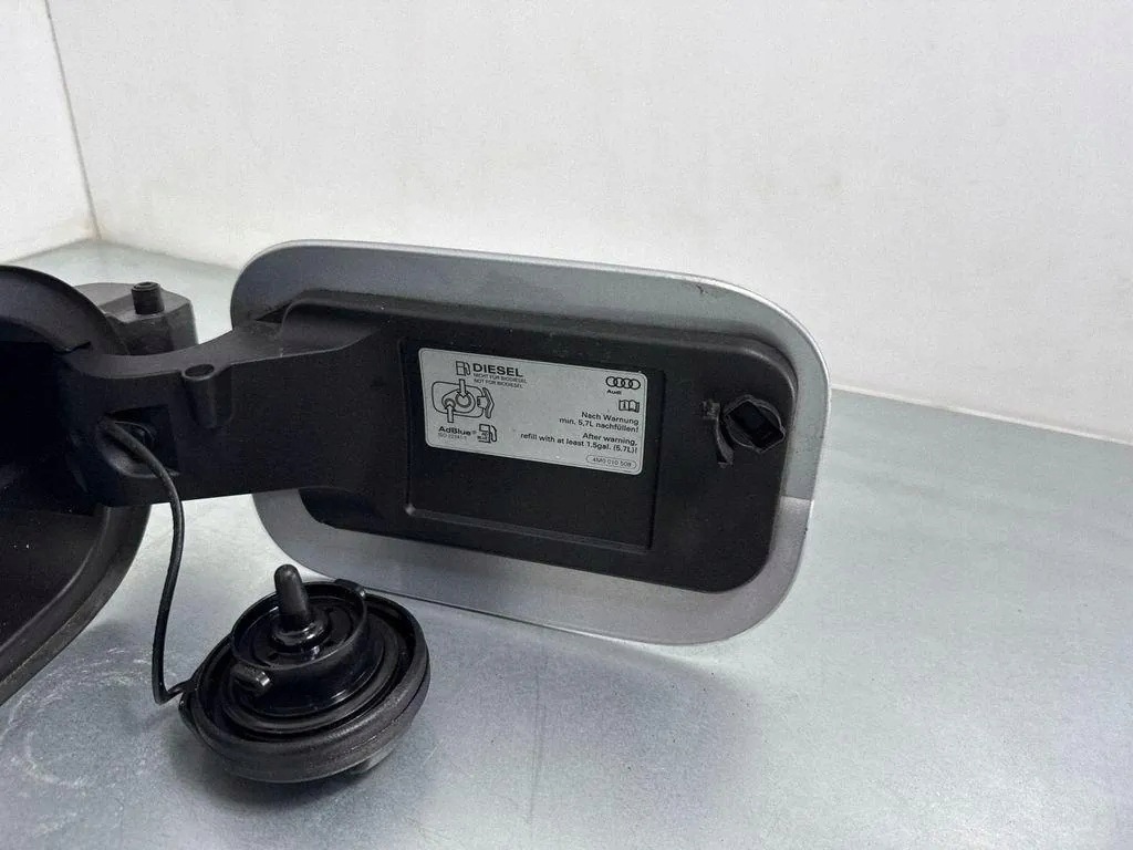 Tankklappe OEM 4M0809906 für Audi Q7 4M 2018 image 6