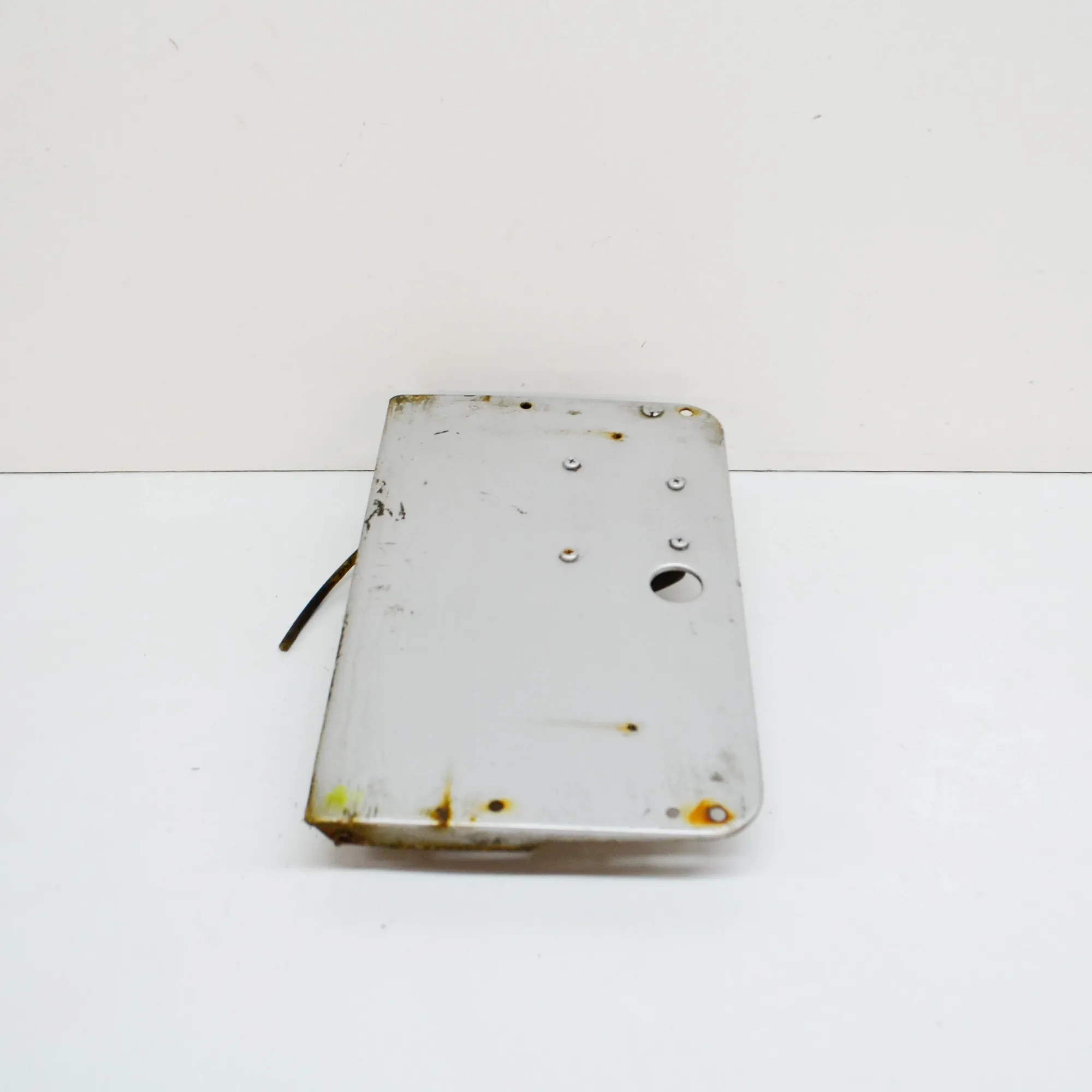 Kraftstofftankdeckel OEM 1117505606 für Mercedes-Benz S-Klasse image 4