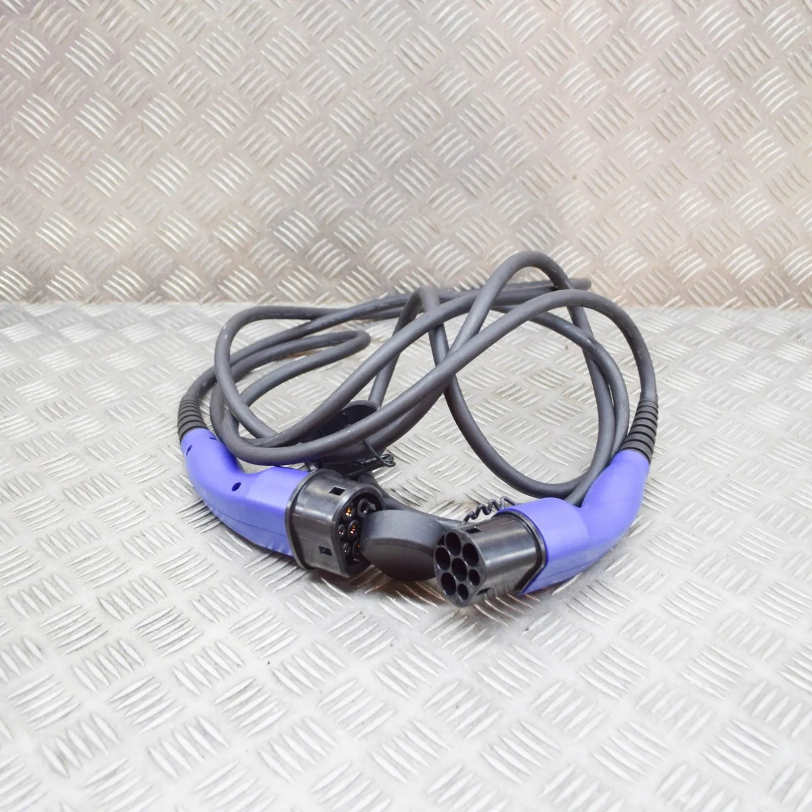 Toyota Prius acculaderkabel OEM 8282147590 image 2