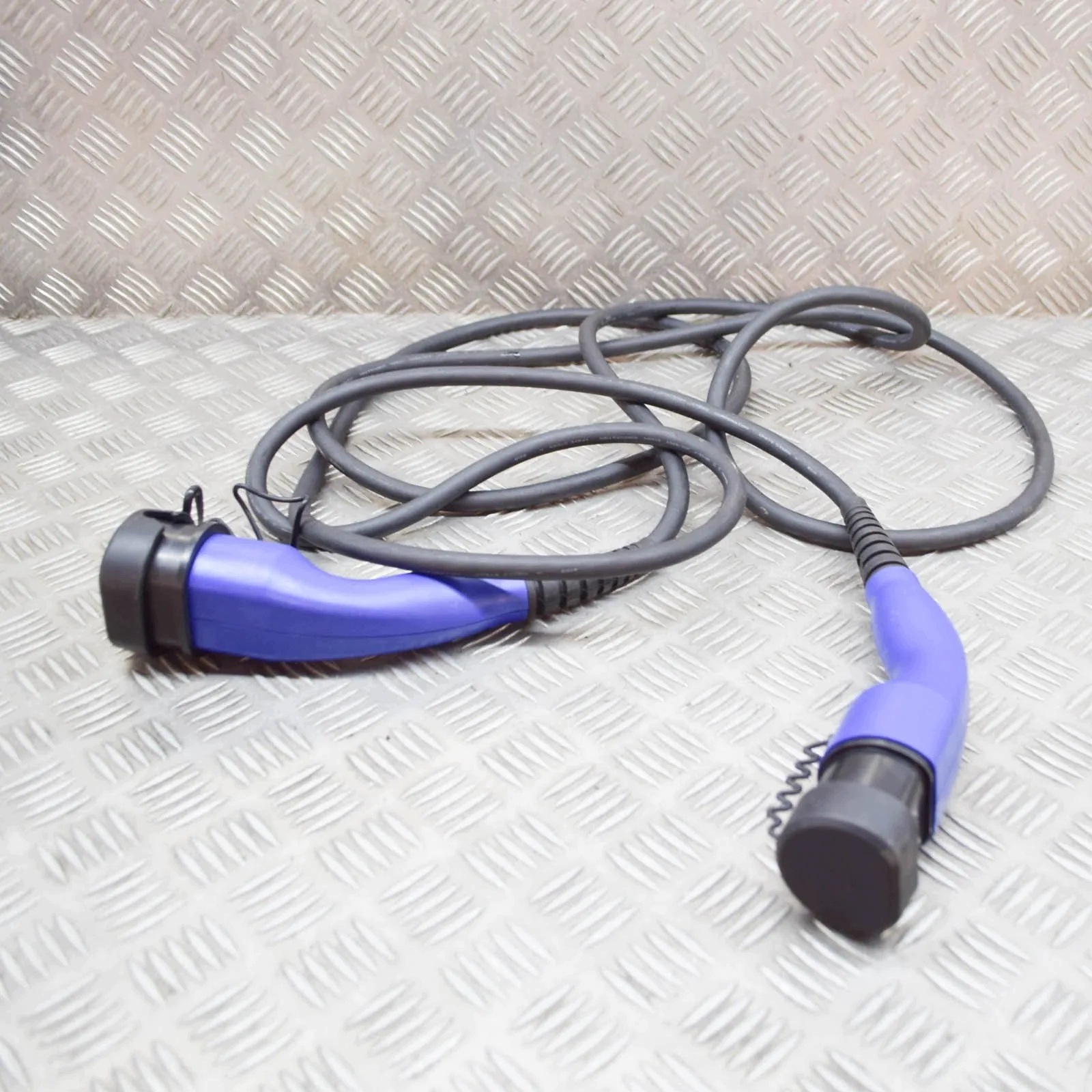 Toyota Prius acculaderkabel OEM 8282147590 image 3