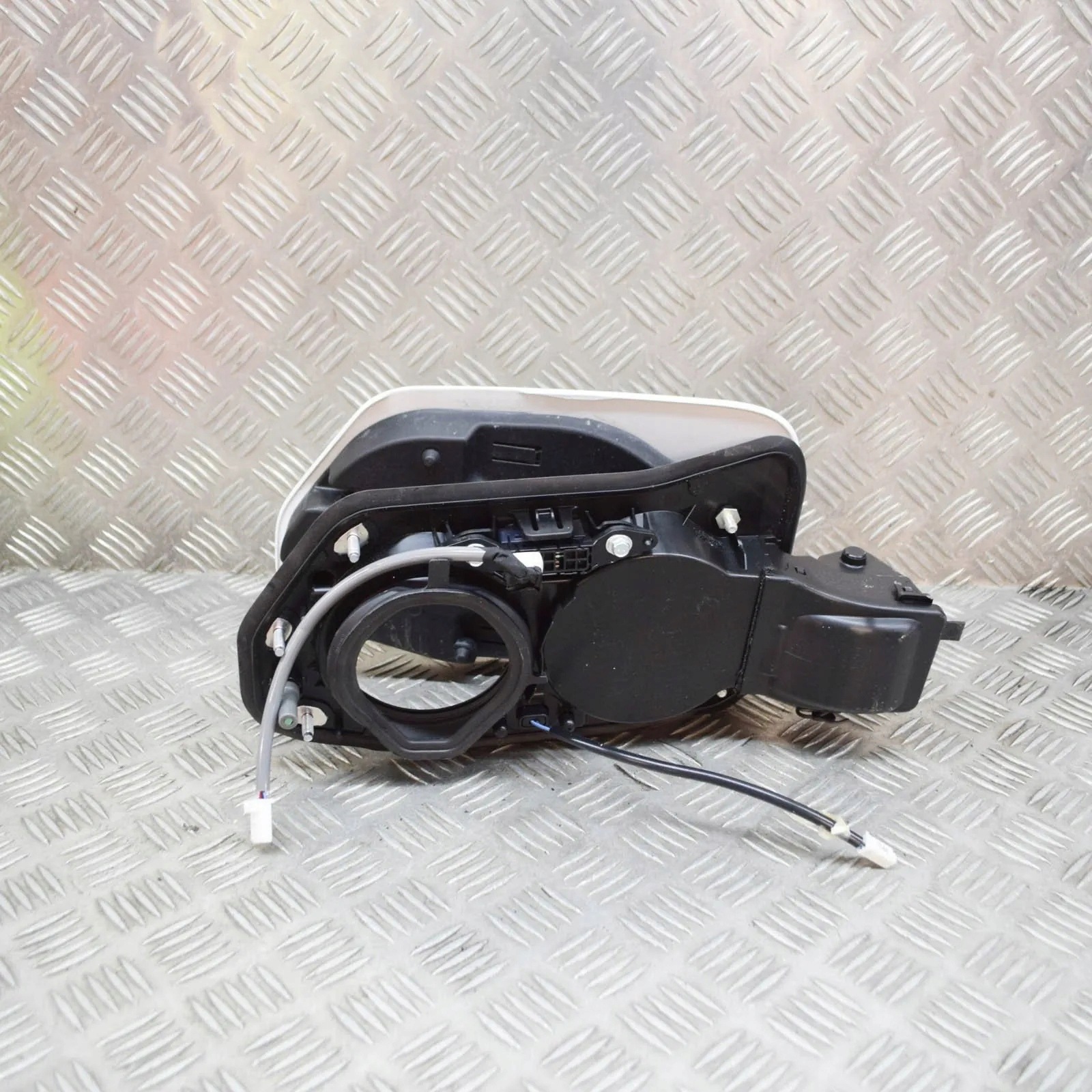 Tapa Depósito Combustible OEM 7445847030 Toyota Prius image 3