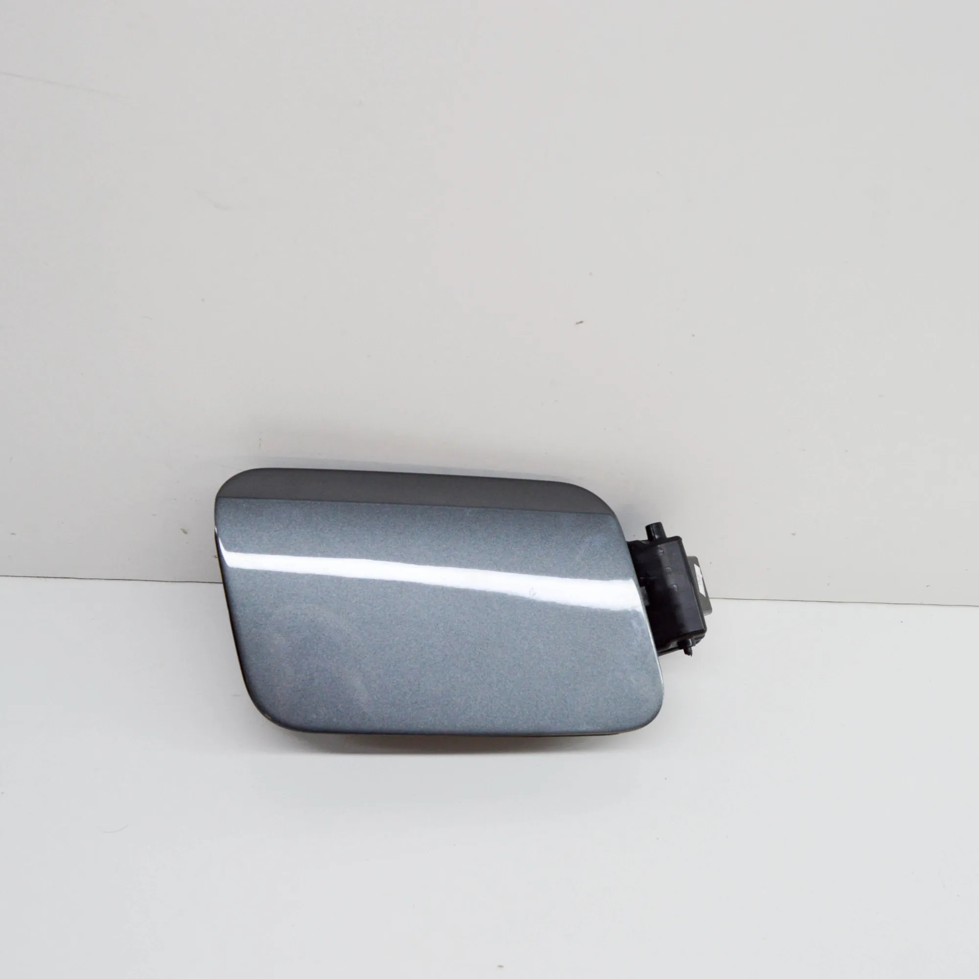 Tankdeckel OEM 8V0862159A für Skoda Karoq 1.5L image 2