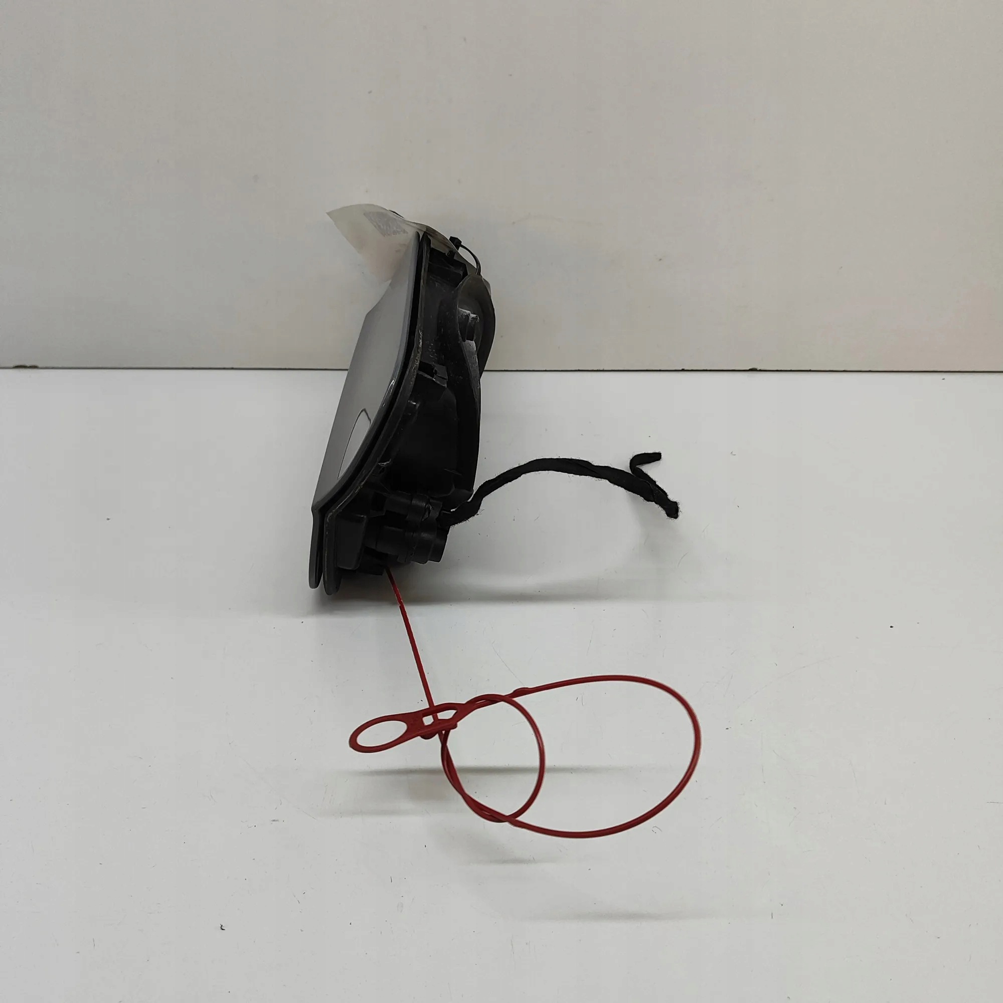 Polttoainesäiliön kansi OEM 8V0862153A Audi A4 Avant