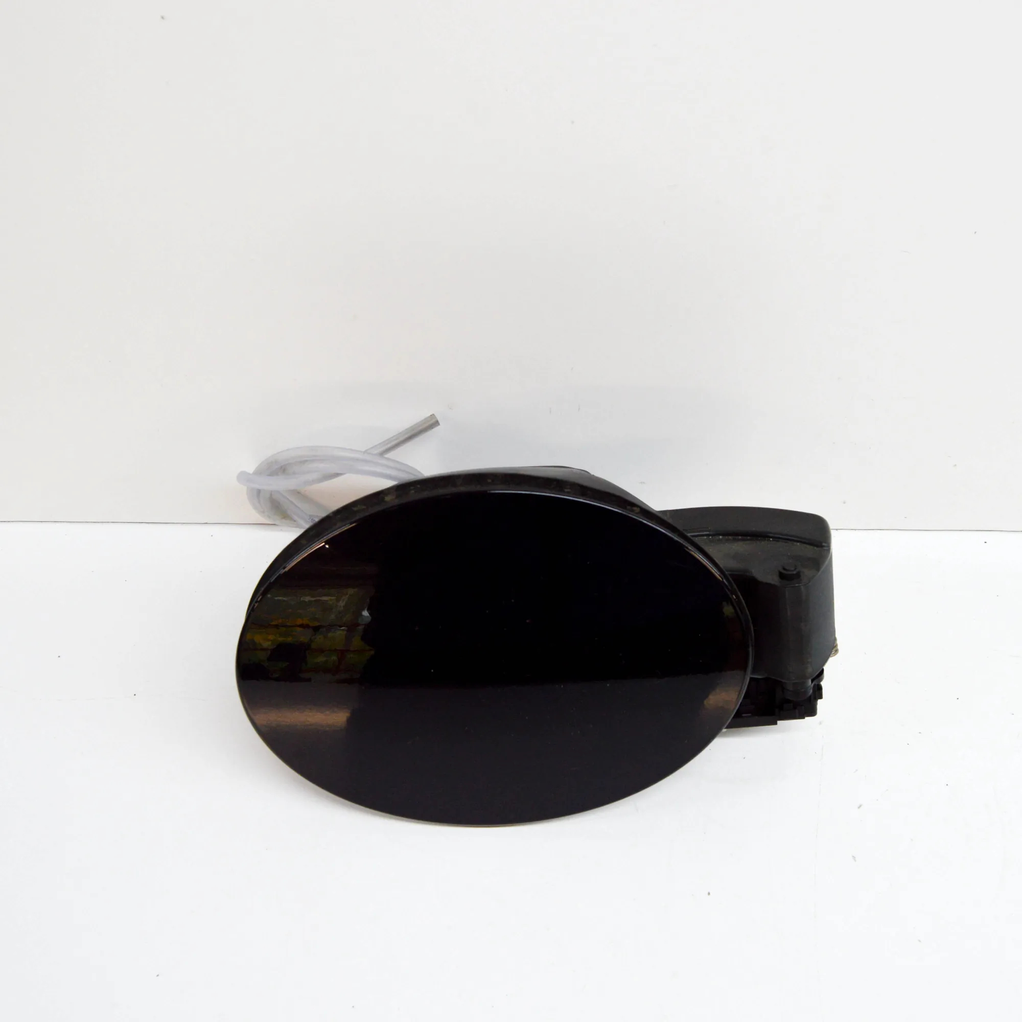Kraftstoffklappe HK8327936CD für Jaguar F-PACE 2.0L image 2