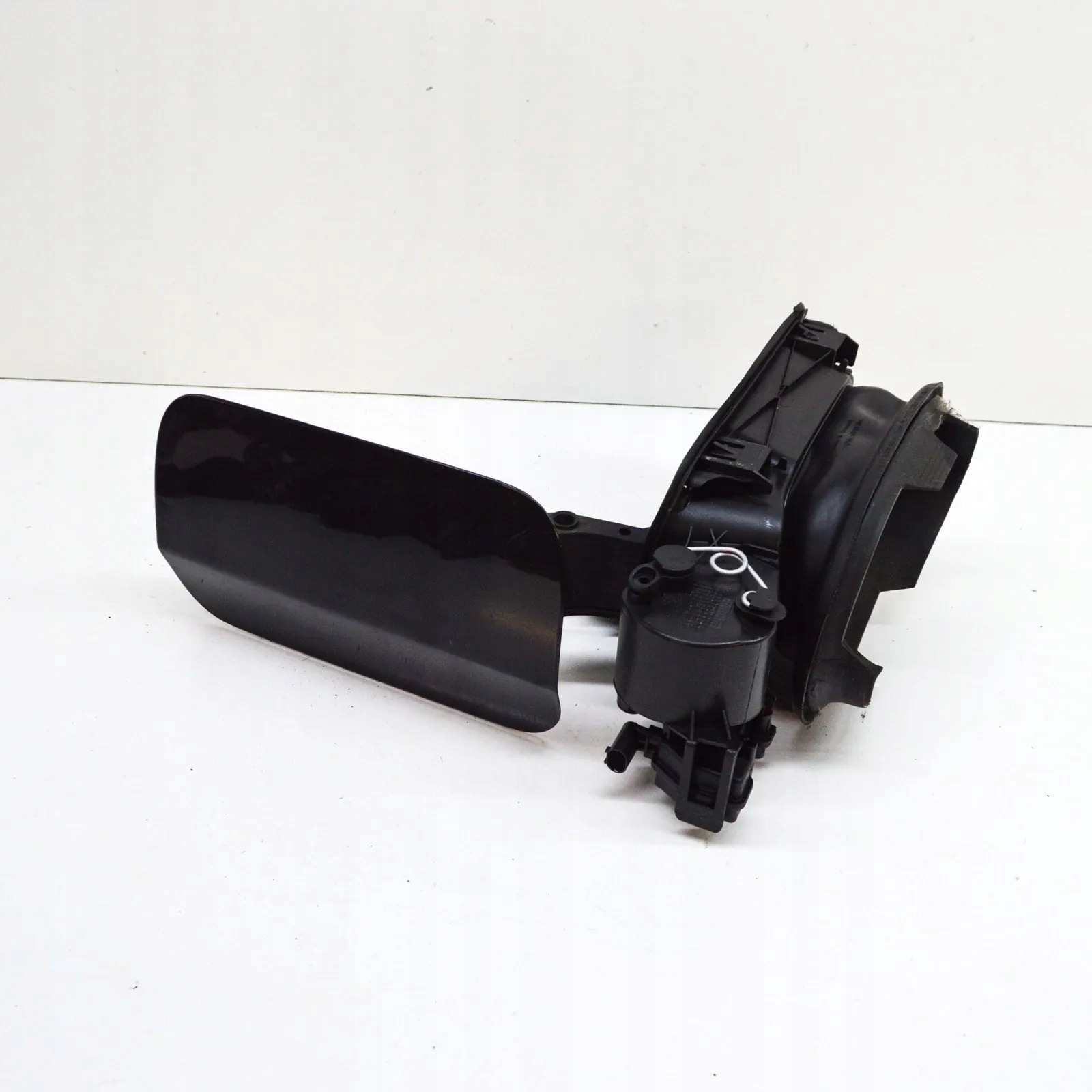 Tankklappe OEM 7350775 für BMW 3er F30/F80 image 2