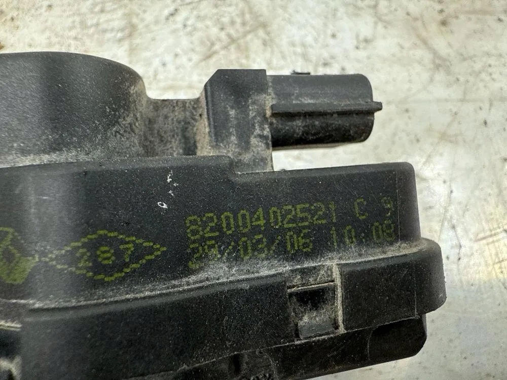 OEM 8200402521 Headlight Adjuster Motor - Right Side image 7