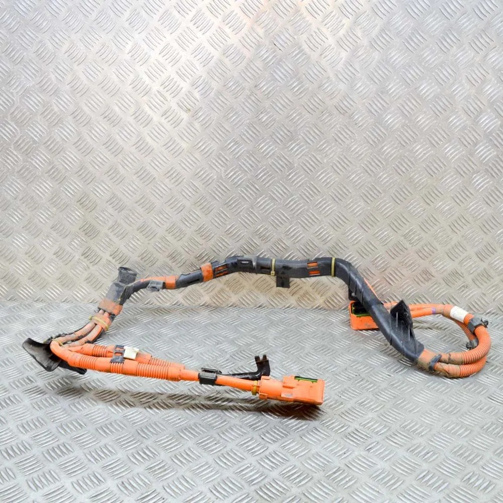 BMW Akkulatauskaapeli OEM 6824110 - Käytetty